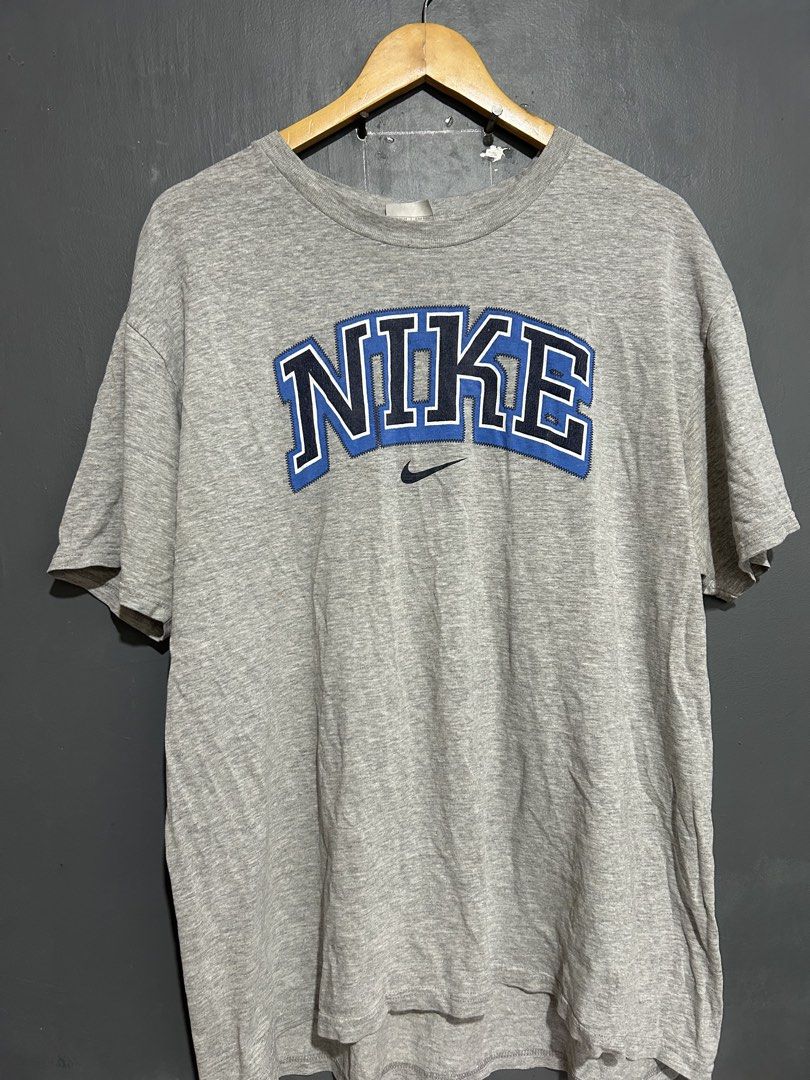 Vintage Nike Spellout Shirt (Category: Tshirts & Polo Shirts ) located in Tarlac. Submitted by nothingbutlesthrift (Listing ID 1437936023, Image 1). Description: Stains, cracks ₱250 XL.