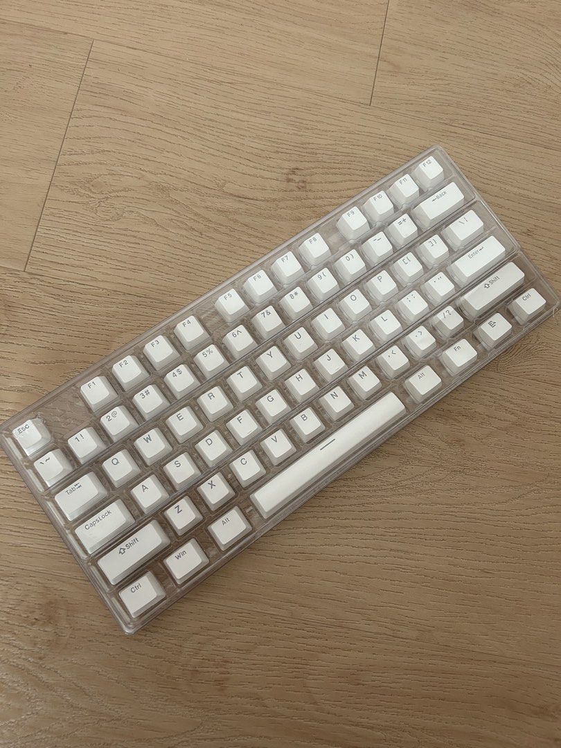 White Keyboard Key Caps453902736588820480