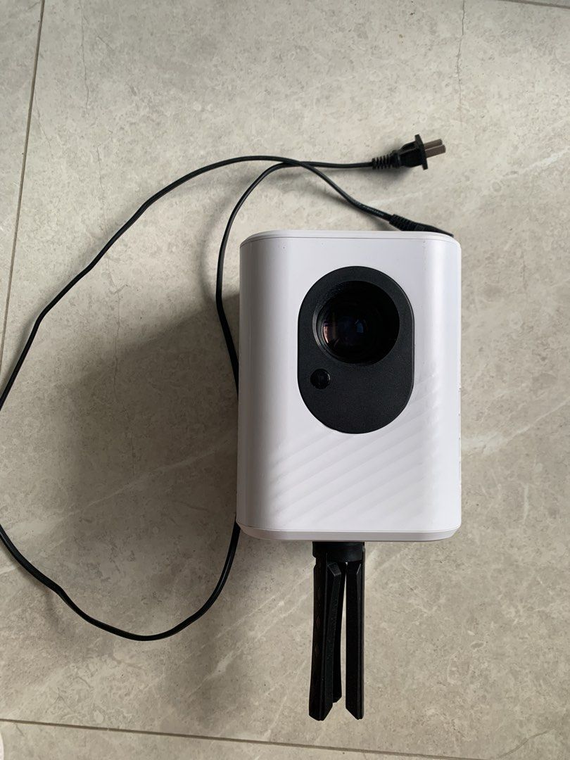 White Security Camera with Tripod453723239346360320