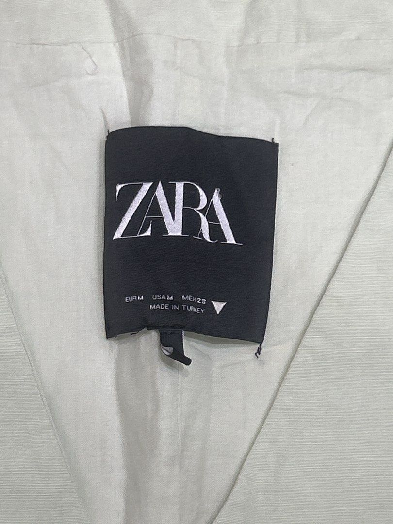 Zara Vest / Waistcoat - Size M (Category: Others Tops) located in Quezon City. Submitted by jcc05 (Listing ID 1437810201, Image 2). Description: - Zara vest, size M - Light green color - V-neck design - Button closures mop: gcash.