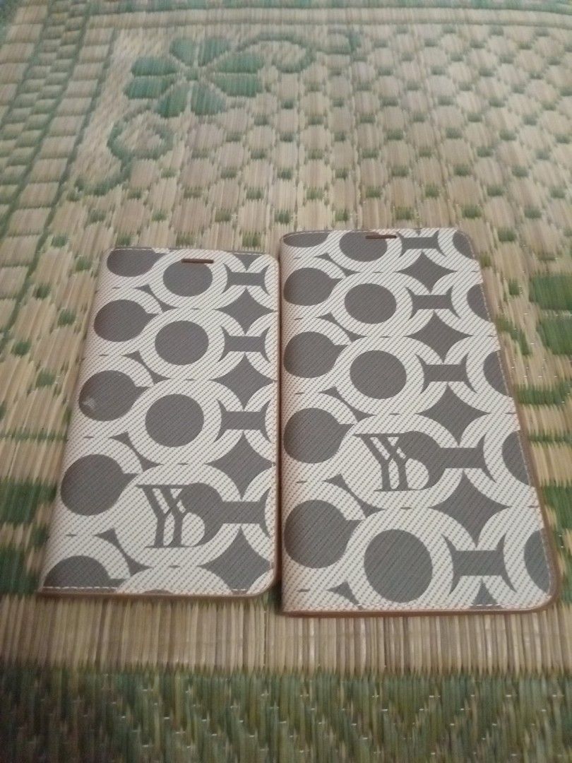 2 pcs. Leather card holder for your needs (Category: Everything Else Others) located in Manila. Submitted by padillahe35291 (Listing ID 1438054607, Image 1). Description: .
