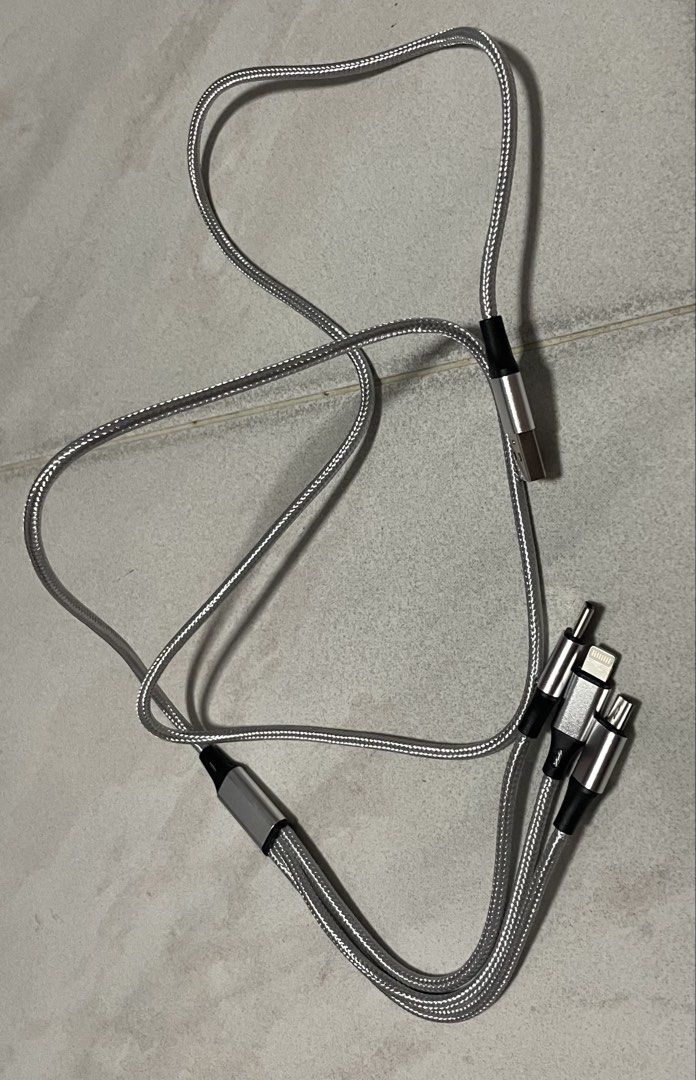 3-in-1 Braided Charging Cable (Category: Chargers & Cables) located in Singapore. Submitted by grasswaterbottle (Listing ID 1438078292, Image 2). Description: - Brand new 3-in-1 charging cable - Braided design for enhanced durability - Compatible with USB, Micro-USB, and Lightning devices - Perfect for charging multiple devices - Comes in original packaging.