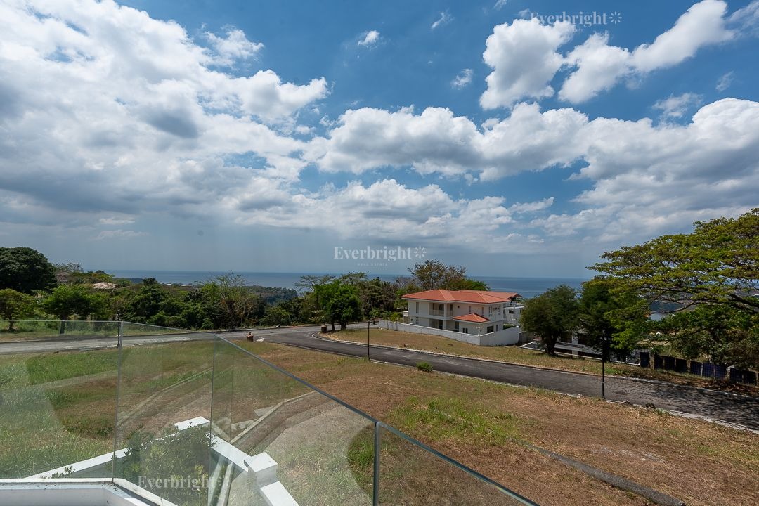 (Category: ) located in . Submitted by vsg.realestate (Listing ID 1438041102, Image 1). Description: .