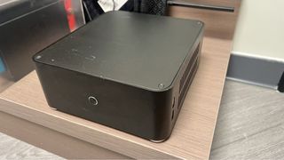 黑色金屬外殼迷你電腦460891471573821440