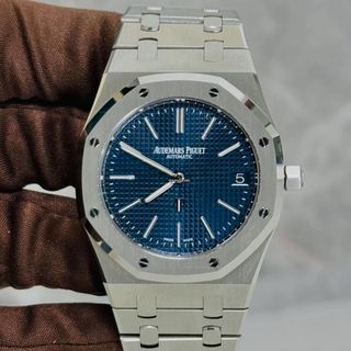 (Category: ) located in . Submitted by 0000watchcollectsg (Listing ID 1437956976, Image 1). Description: .