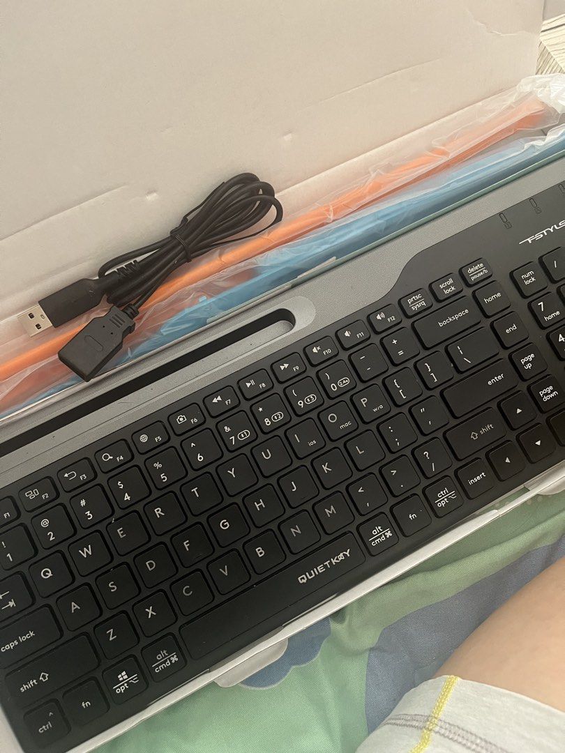 A4Tech Wireless Keyboard (Category: Computer Keyboard) located in Lipa City. Submitted by msmarison (Listing ID 1437969544, Image 1). Description: A4Tech FBK-25 Bluetooth 2.4G Nano USB Receiver Wireless Universal Keyboard Like new No issue Used for 2 months only RFS: Upgrade Loc: Lipa Batangas .