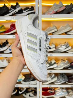 (Category: ) located in . Submitted by soletrip_footwear_trading (Listing ID 1438019144, Image 1). Description: .