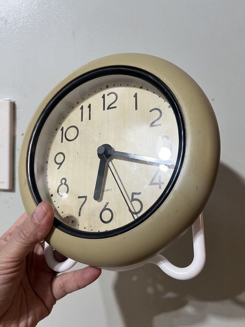 Affordable Mini Wall / Desk Clock 😍👌🏻 (Category: Clocks) located in Malolos. Submitted by afford.japan (Listing ID 1438062181, Image 2). Description: Affordable Mini Wall / Desk Clock 😍👌🏻.
