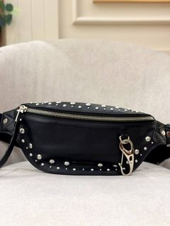 (Category: ) located in . Submitted by luxshare_preloved_ (Listing ID 1438024992, Image 1). Description: .