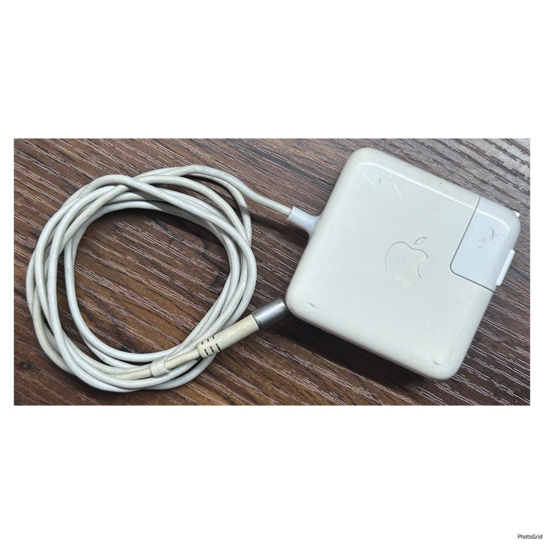 Apple 45W MagSafe Power Adapter A1244 (Category: Cables & Adaptors) located in Pasig City. Submitted by califinestcollectibles (Listing ID 1438032958, Image 3). Description: Apple 45W MagSafe Power Adapter A1244 EL#670 With Issue Unit Only •2pcs A1244 On Hand - 300 each •45W MagSafe 2 Power Adapter A1436 - 960 pesos Original/Authentic From USA Pick Up at One Oasis condominium ortigas extension pasig city Or Delivery via Lalamove,Jnt, LBC cod/cop 