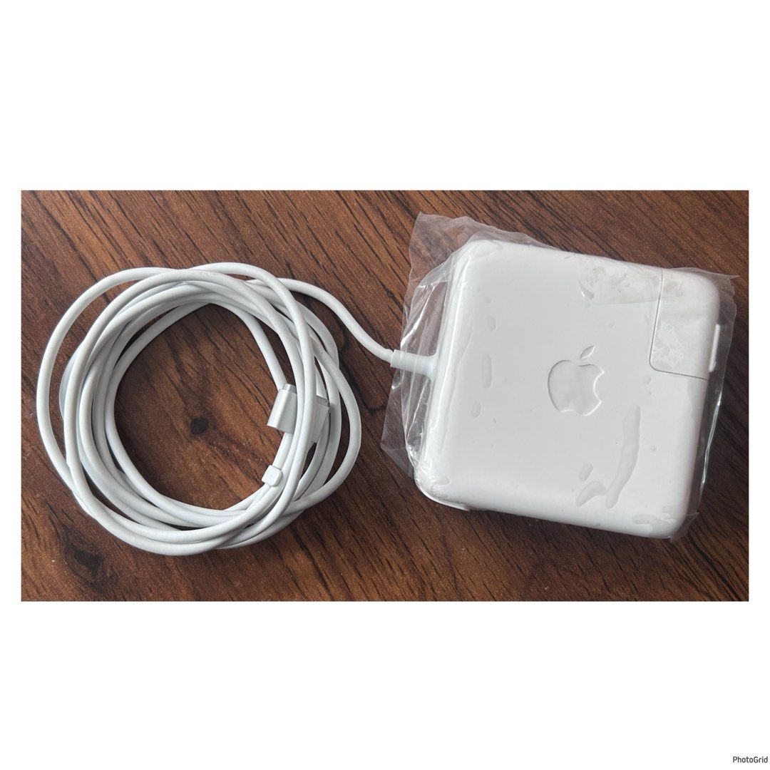 Apple 60W MagSafe 2 Power Adapter A1435 (Category: Cables & Adaptors) located in Pasig City. Submitted by califinestcollectibles (Listing ID 1438026880, Image 3). Description: Apple 60W MagSafe 2 Power Adapter A1435 EL#668 •Apple 60W Power Adapter (Used, Untested) - 200 pesos Original/Authentic From USA Pick Up at One Oasis condominium ortigas extension pasig city Or Delivery via Lalamove,Jnt, LBC cod/cop JNT (payment first basis,gcash) THANKYOU.