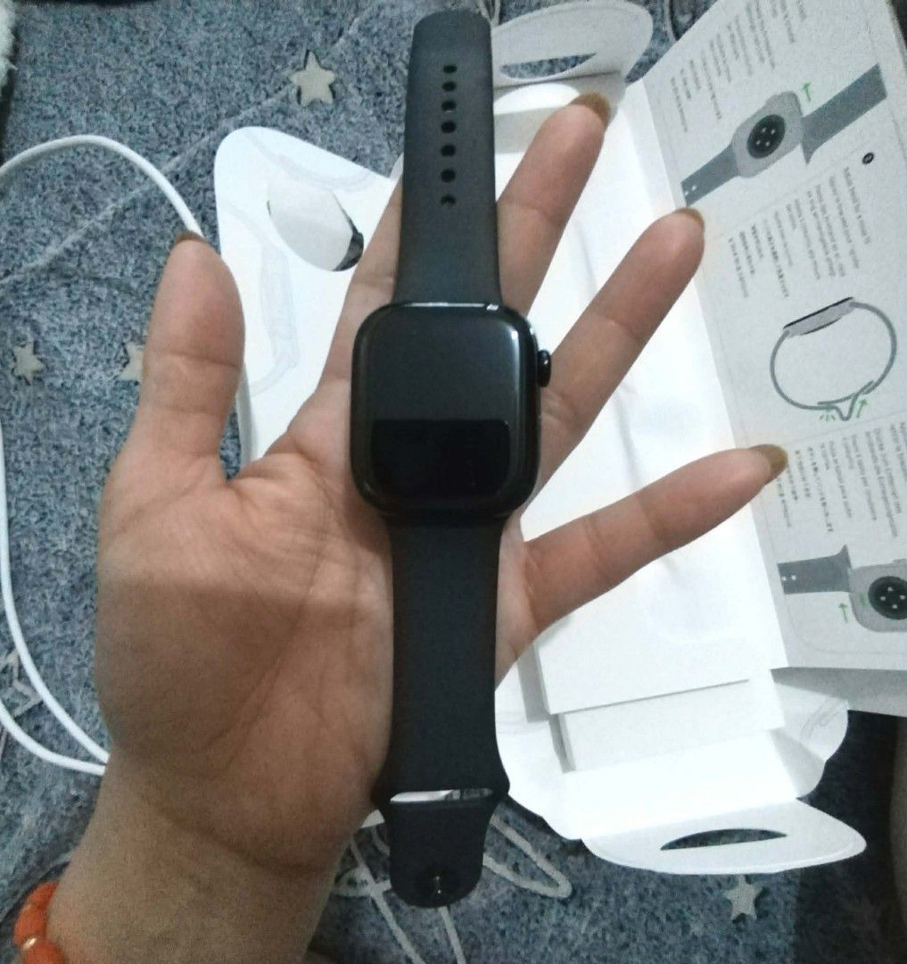 Apple watch (Category: Luxury Watches) located in Manila. Submitted by zurifashion (Listing ID 1437962351, Image 2). Description: SALE!!! New apple watch series 10 42mm.