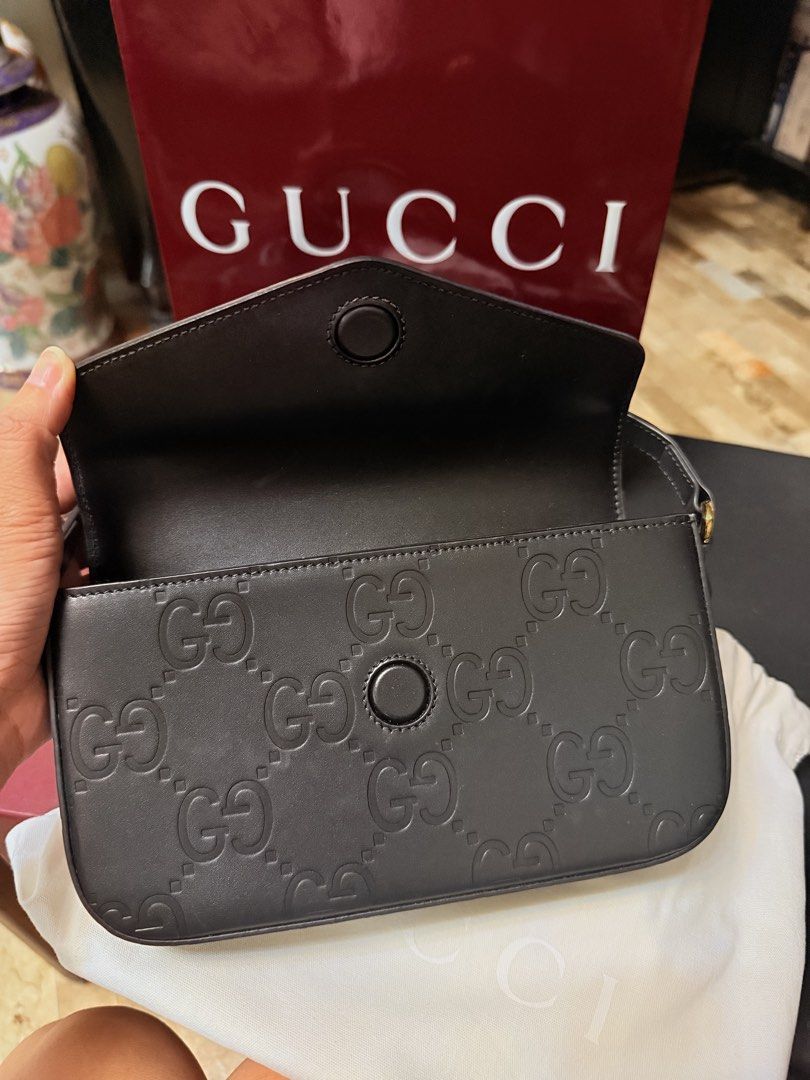 Authentic GG Crossbody Leather Pochette (Category: Luxury Bags & Wallets) located in Pasig City. Submitted by leldebeer (Listing ID 1437938358, Image 3). Description: Complete inclusion - box, paper bag, receipt, dust bag Bought Brand new in Japan.