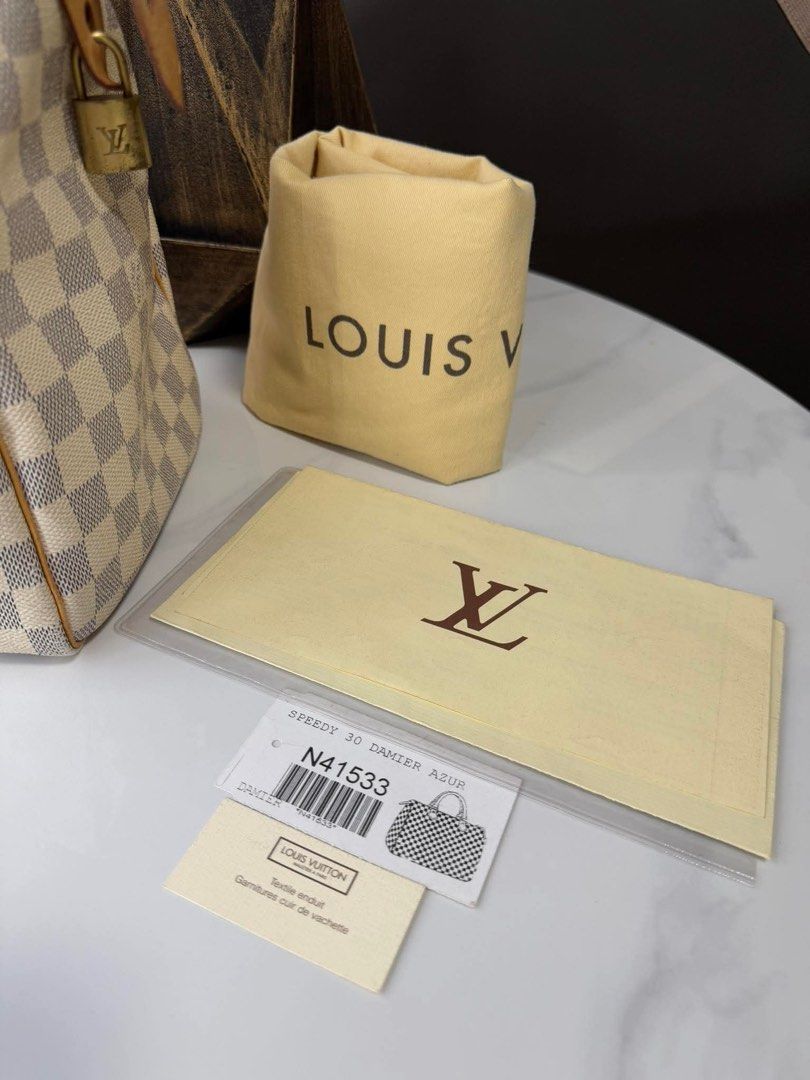 Authentic Louis Vuitton Speedy 30 Damier Azur (Category: Luxury Bags & Wallets) located in Taguig. Submitted by ffindsmnl (Listing ID 1438105454, Image 3). Description: Comes with: ✅ original dustbag ✅ receipt for when it was bought ✅ lock ✅ FREE bag organizer and base shaper Slightly negotiable .