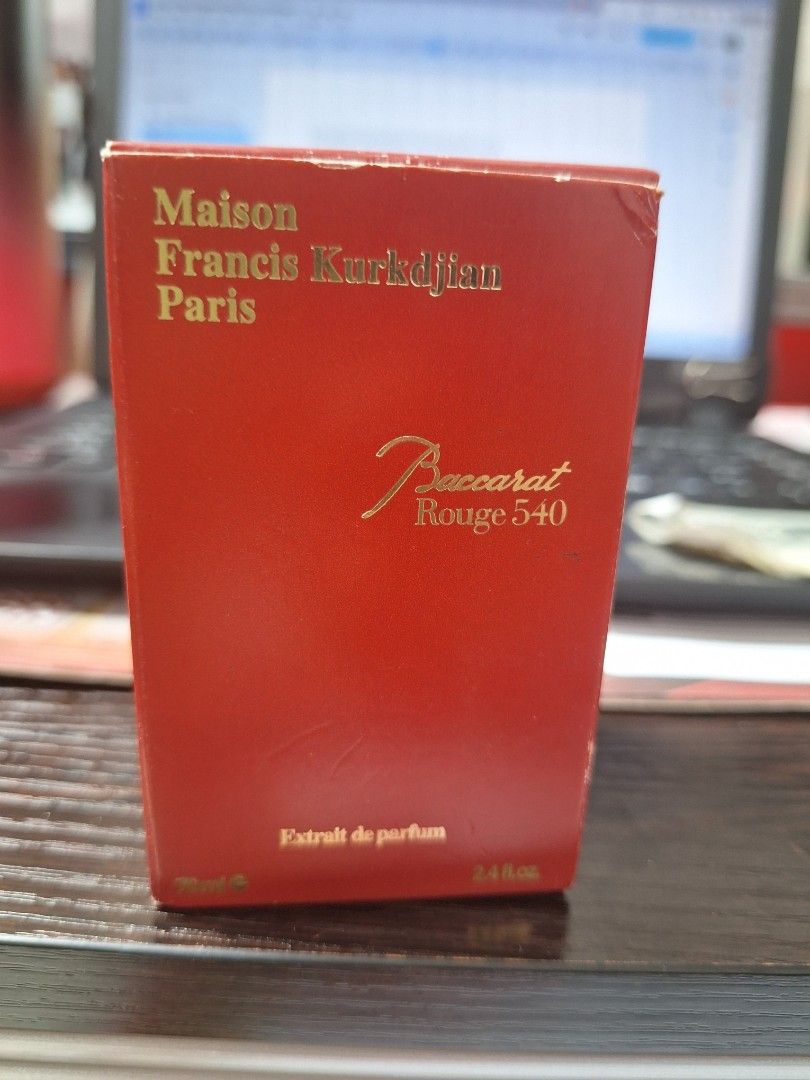 BACCARAT ROUGE 540 (Category: Fragrance & Deodorants) located in Caloocan City. Submitted by mazed22 (Listing ID 1438018027, Image 2). Description: like new walang bawas hindi nagagamit sa dami ng pabango na padala.