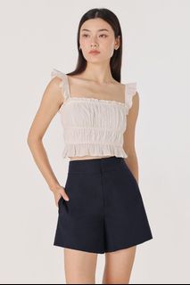 (Category: ) located in . Submitted by clearmywardrobeplssssss (Listing ID 1437981810, Image 1). Description: .