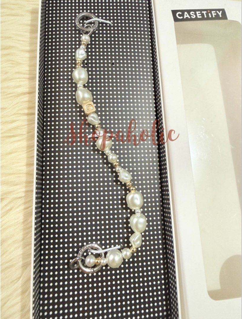 Casetify Charm Keychain Classic Pearl (Category: Mounts & Holders) located in Caloocan City. Submitted by shopaholic.nej (Listing ID 1438040564, Image 2). Description: Used for a few hours only. Can pass as new. Authentic. Original Price, 1790 📍North Caloocan 💰Gcash / Maribank (Seabank) 🚚 grab/lalamove/J&T (no shapi checkout) .