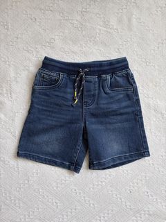 (Category: ) located in . Submitted by thriftselection.ph (Listing ID 1437974001, Image 1). Description: .
