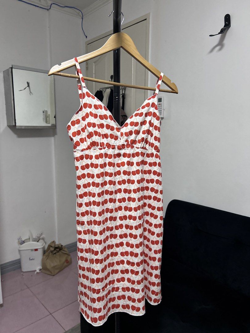 Cherokee Cherry Print Dress - XS-S (Category: Dresses) located in Manila. Submitted by jdjdnxei (Listing ID 1438109073, Image 1). Description: .