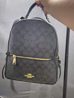 (Category: ) located in . Submitted by preloved_by_riri22 (Listing ID 1438080836, Image 1). Description: .