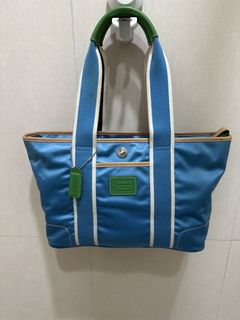 （分類：）位於 。 由 petalchi 提交（商品編號 1437969835，圖片 1）。簡介： 。