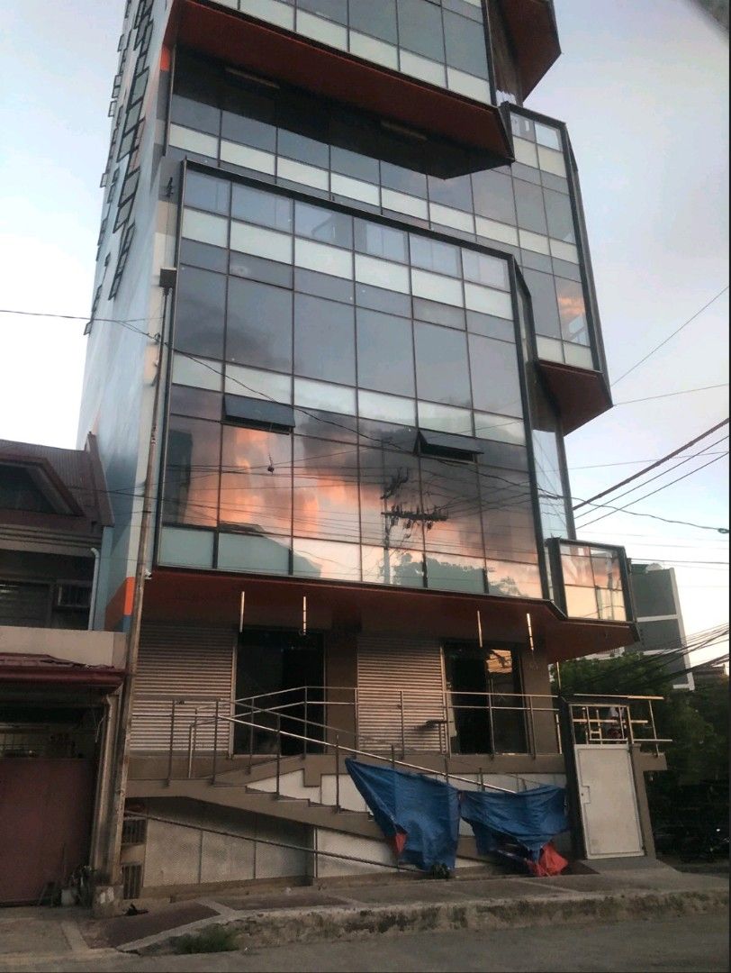 Commercial Building For Lease (Category: Commercial) located in Navotas City. Submitted by a2crealty (Listing ID 1438013633, Image 2). Description: For Inquiries: Please call 09175862288.