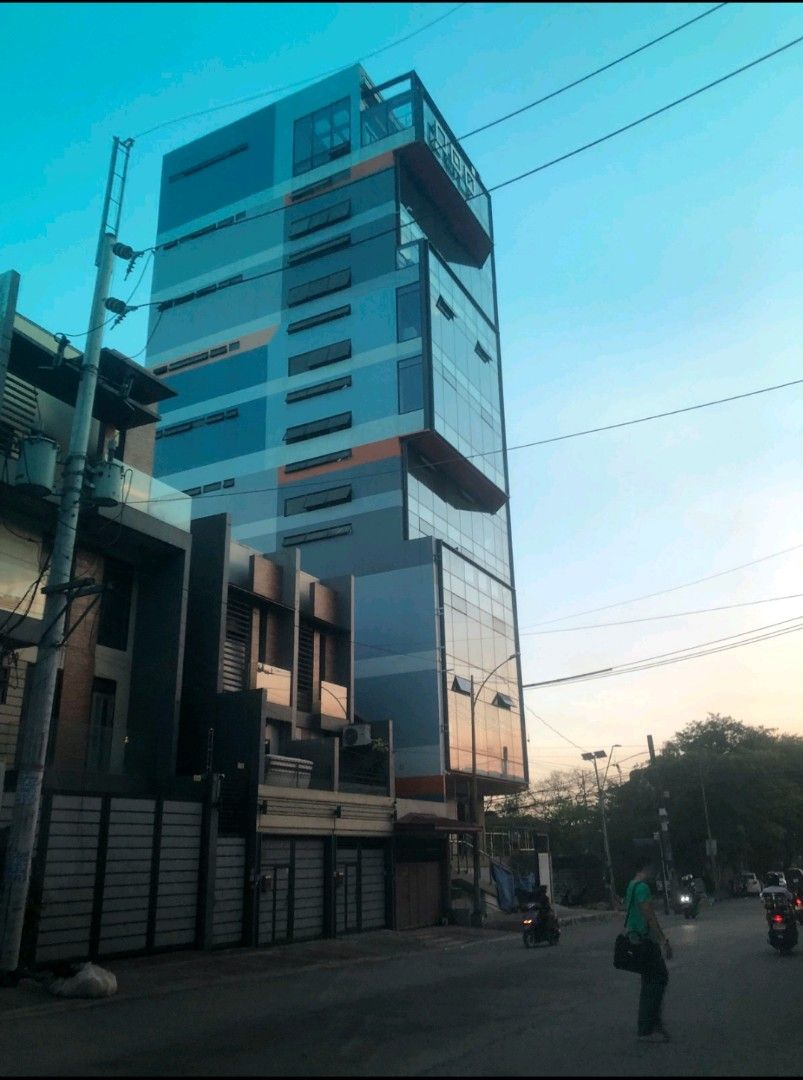 Commercial Building For Lease (Category: Commercial) located in Navotas City. Submitted by a2crealty (Listing ID 1438013633, Image 1). Description: For Inquiries: Please call 09175862288.