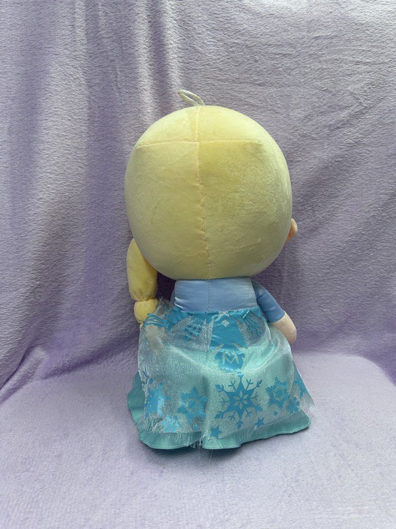 Disney Frozen Elsa Plush Doll (Category: Plushies & Soft Toys) located in Manila. Submitted by rinasclutter (Listing ID 1438025684, Image 2). Description: 🇨🇳 Direct from China ✈️ Brand New and Nice Quality 💯✨ 📏 40cm size sitting, 50cm size if standing — sakto pang-display, cuddle, or collection 🫶 .