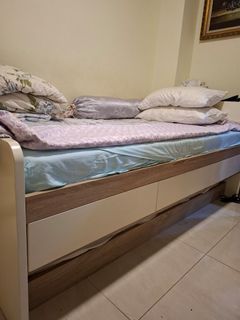 (Category: ) located in . Submitted by Nur974 (Listing ID 1438101320, Image 1). Description: .