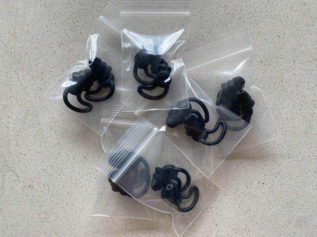 Ear plugs454937439099965440