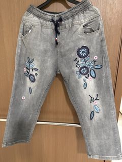 (Category: ) located in . Submitted by agirlcandreamm (Listing ID 1437947589, Image 1). Description: .