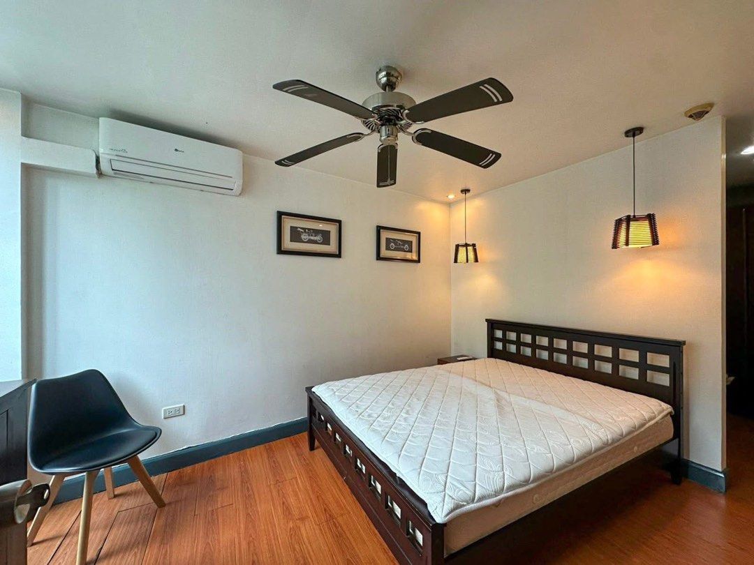 For rent Cheapest 2BR in Bellagio 2, BCC (Category: Apartments & Condos) located in Makati City. Submitted by crystalwavescollection (Listing ID 1437938115, Image 2). Description: Cheapest 2BR unit at Bellagio 2! only P70,000 with big cut. ☑️110 sqm. ☑️2 Bathrooms ☑️Fully Furnished ☑️3rd Floor With bathtub 🏷️70k per month P20m negotiable if buy.