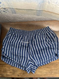 (Category: ) located in . Submitted by decluttering.md21 (Listing ID 1437957380, Image 1). Description: .
