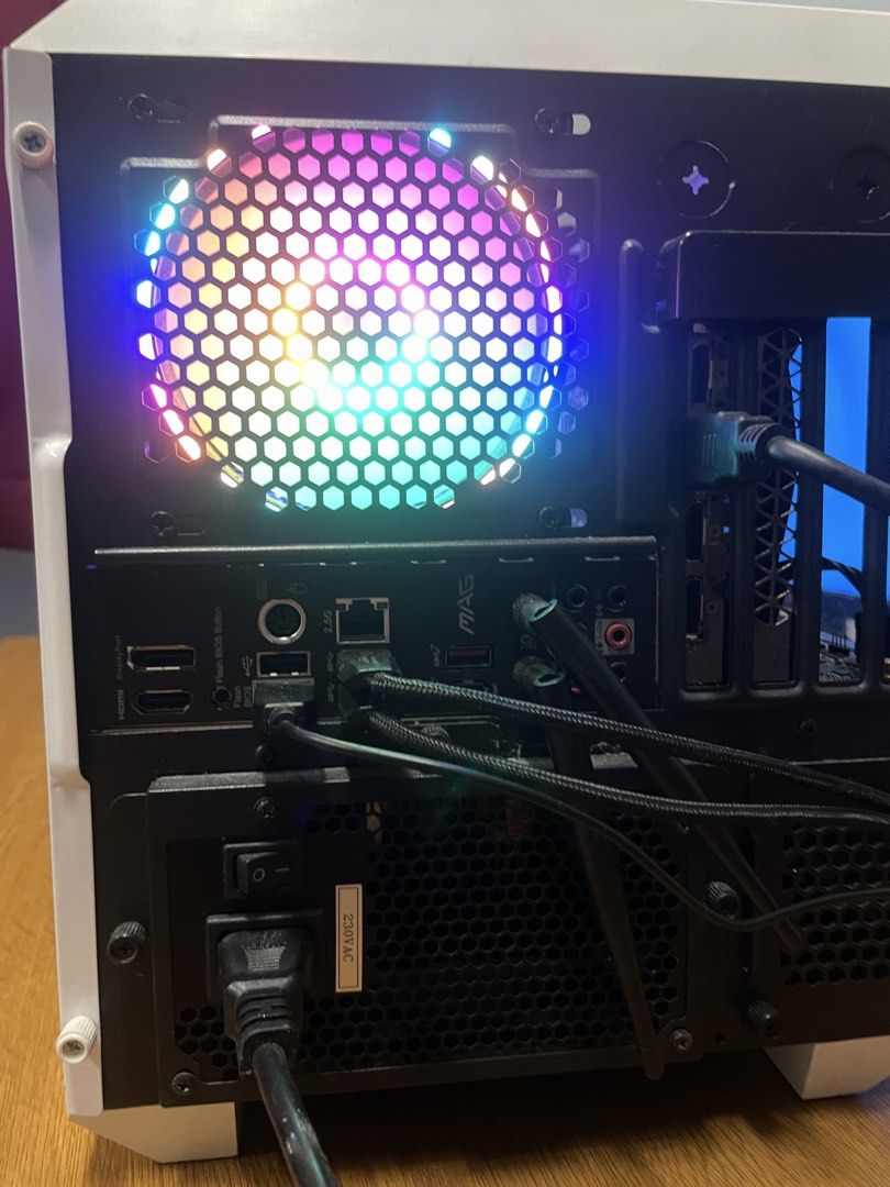 Gaming PC + Peripherals454496332473313282