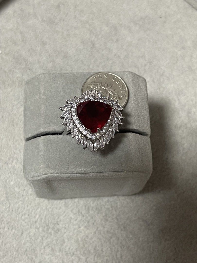 Gemstone red ruby adjustable ring (Category: Rings) located in Singapore. Submitted by wendihyc (Listing ID 1437987762, Image 2). Description: .