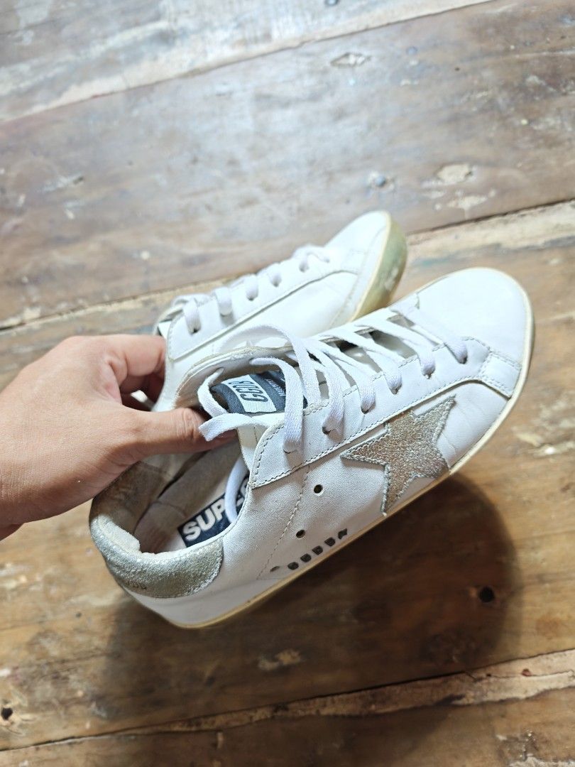 Golden Goose Superstar Sneakers (Category: Sneakers) located in Cagayan de Oro. Submitted by br4ys. (Listing ID 1438079470, Image 3). Description: SOLE SEP SLIGHTLY PERO PWEDE DIKITAN AUTHENTICITY NOT GUARANTEED PM PO FREESHIPPING NA🙌🙌.