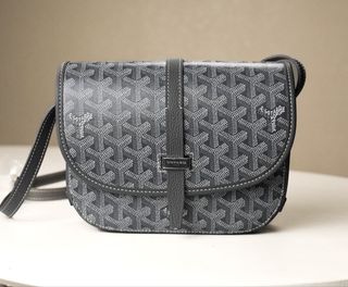 (Category: ) located in . Submitted by purgingmycloset888 (Listing ID 1438078116, Image 1). Description: .