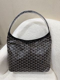 (Category: ) located in . Submitted by purgingmycloset888 (Listing ID 1438066309, Image 1). Description: .