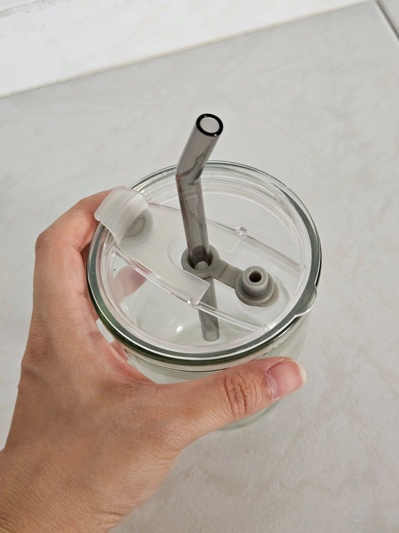 BN Grey Glass Cup with Straw454547390680289281
