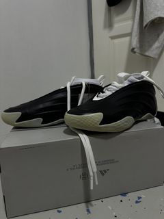(Category: ) located in . Submitted by offerpriceshoe (Listing ID 1436038033, Image 1). Description: .