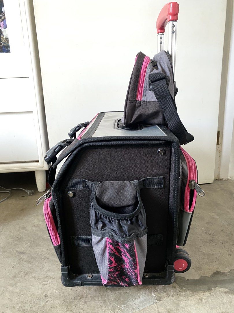 Hawk Box type Stroller Bag (Category: Strollers) located in San Pedro. Submitted by edi-eni (Listing ID 1438027297, Image 3). Description: Hawk Box type Stroller Bag Preloved Good condition 9/10 No damage Color: Pink and black Features: 360 degree spinner wheels Dual wheel system Aluminum handle Virupro Anti-Microbial Coating Durashield fabric (Water repellant) Includes: Lunch bag Detachable side compartment Detachable tumbler pouch Rain cover Or