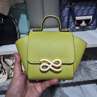 (Category: ) located in . Submitted by kryzziesfinds (Listing ID 1438091778, Image 1). Description: .