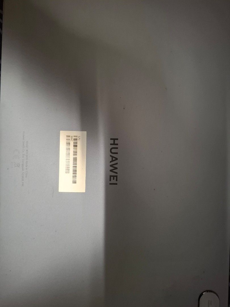 Huawei Matepad 11.5 Papermatte Edition (2024) (Category: Android) located in Caloocan City. Submitted by marcialbonifacio821 (Listing ID 1438062711, Image 3). Description: - Huawei tablet with keyboard - 8gb RAM and 256gb ROM - Smooth like new - Large screen - Features Huawei logo and serial number sticker Inclusion: - Comes with a Origanal Huawei paper bag and Tab's Box - Huawei M-Pen with original box. Issues: - With small dent - The cover has 