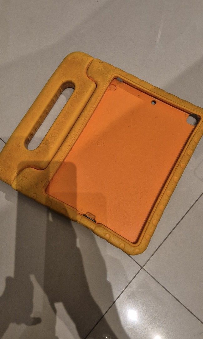 iPad holder for kids455088534518517760