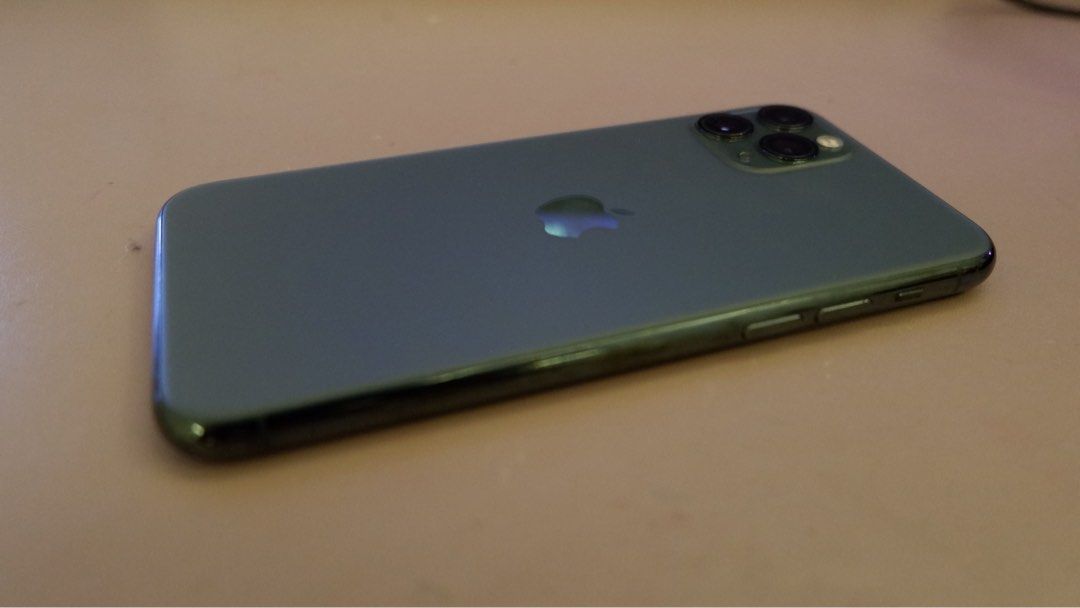 IPHONE 11 PRO (Category: iPhone 11 Series) located in Manila. Submitted by tidytribe (Listing ID 1438084970, Image 3). Description: 📱✨ FOR SALE ✨📱 iPhone 11 Pro 256 GB Midnight Green 🔋 68% Battery Health ❌ face id not working ✅ No dents RFS: Upgrade PM for inquiries.