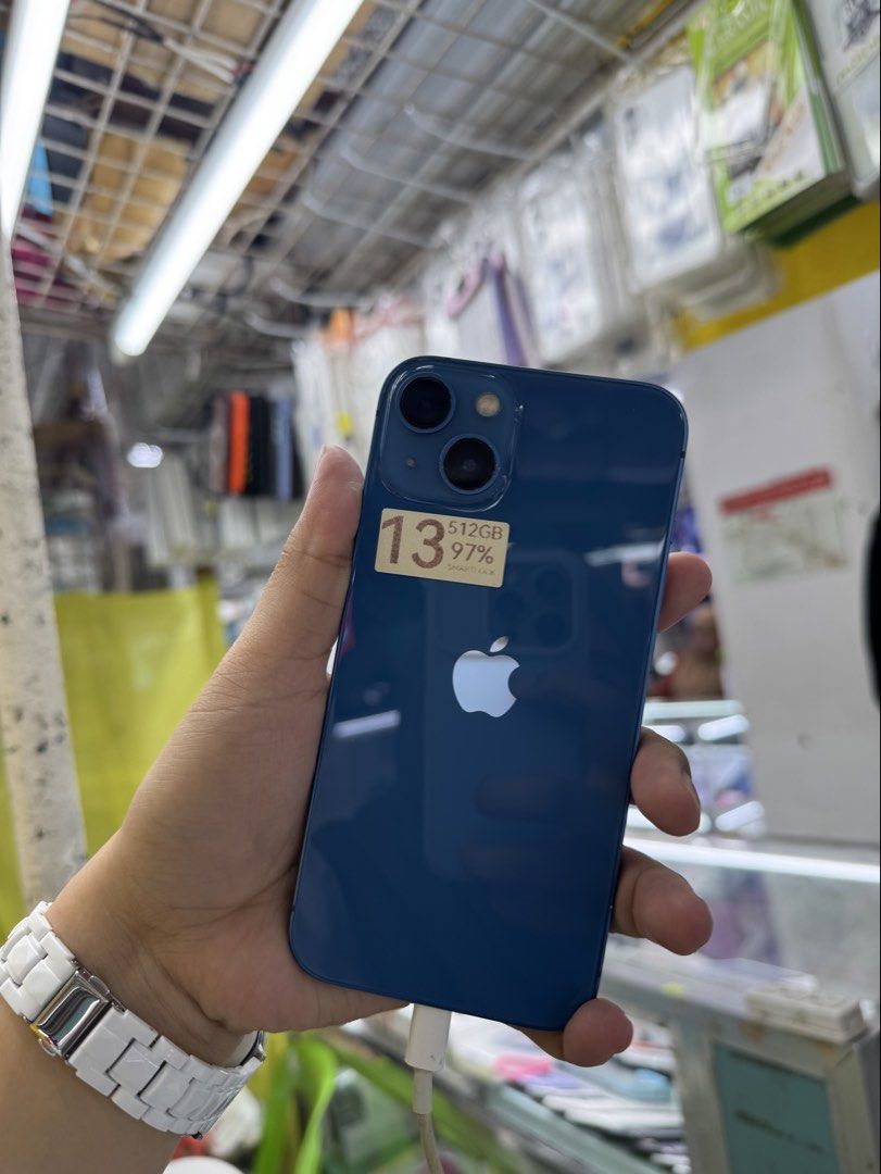 iPhone 13 512GB SMARTLOCK No Issue Secondhand (Category: iPhone 13 Series) located in Pasig City. Submitted by FarAndRayShop (Listing ID 1438095411, Image 1). Description: OPEN FOR SWAP/SELLING/BUYING (RFS: Buy and Sell) Price: 20,499 iPhone 13 512GB •Smartlock •NO HIDDEN ISSUES •TEST TO SAWA •Authentic Phone Physical store in Greenhills Shopping Center XD-07 Stall Number Look For Rayray Or Anika NO CASH INSTALLMENT We are open also for : *CREDIT