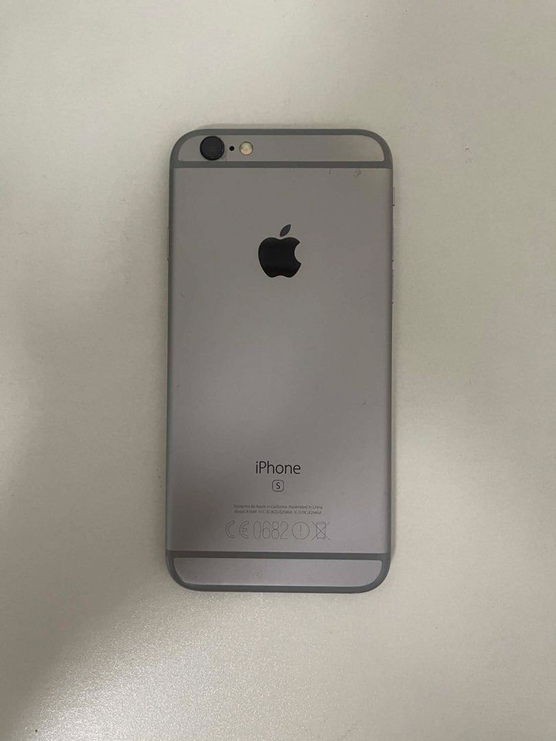 iPhone 6s 32GB Space Gray Factory Reset Good Condition (Category: iPhone 6 Series) located in Davao. Submitted by chelseanic50605 (Listing ID 1438046517, Image 1). Description: Selling my iPhone 6s Space Gray ✔️ Working smoothly ✔️ Factory reset ✔️ Touch ID working ✔️ Camera and speakers working ✔️ No iCloud lock ✔️ Ready to use.