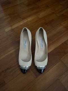 (Category: ) located in . Submitted by clothesanewlife (Listing ID 1437960545, Image 1). Description: .
