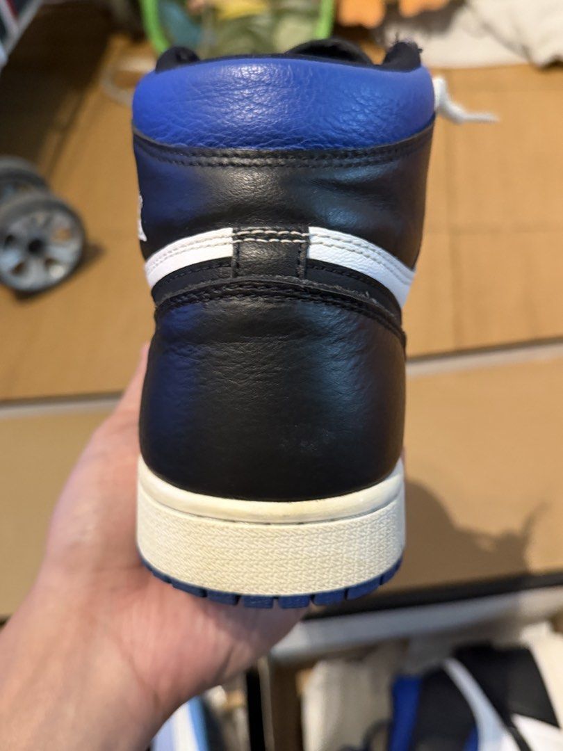 Jordan 1 royal toe (Category: Sneakers) located in Mandaluyong City. Submitted by choloooo (Listing ID 1438015794, Image 2). Description: Complete with box. .
