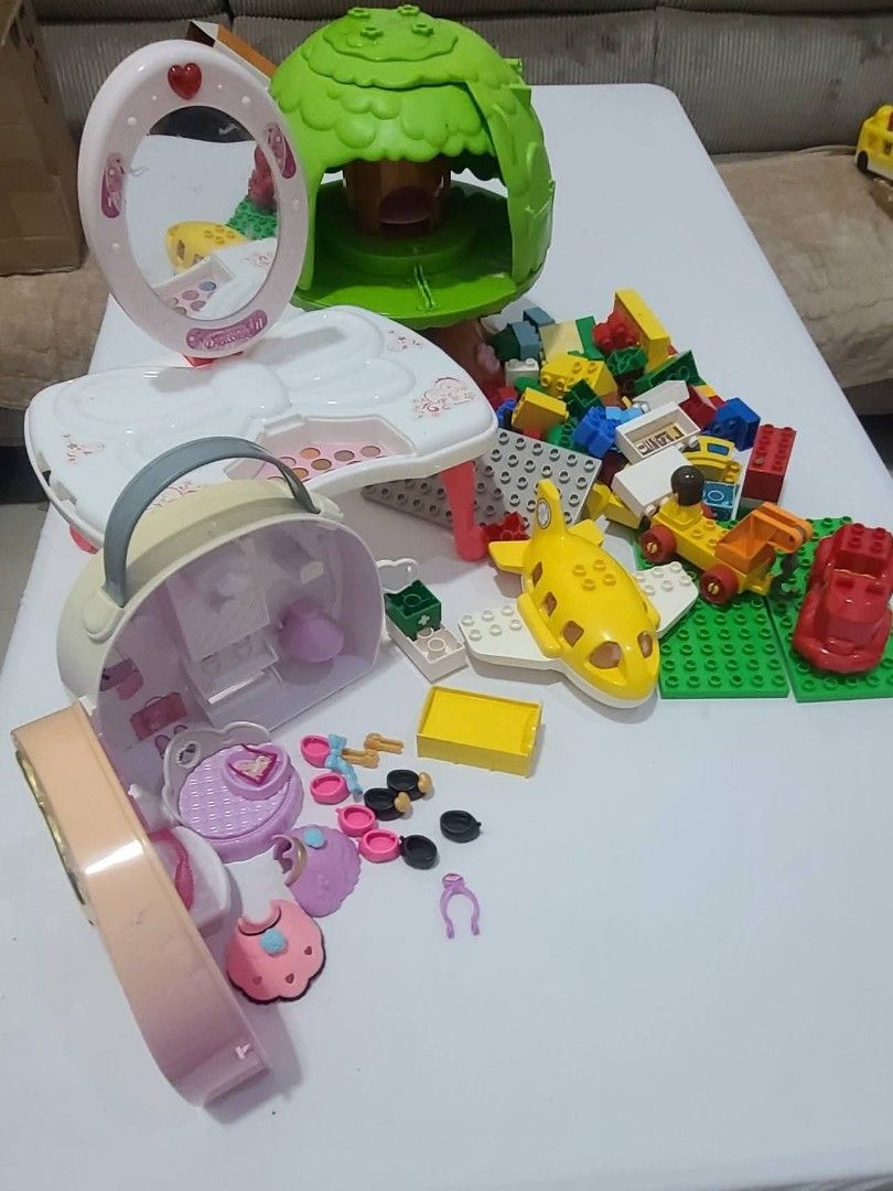 Kids Toy Set - Vanity, Treehouse, Blocks (Category: Kids Toys) located in Manila. Submitted by buzzerbidder (Listing ID 1437986177, Image 2). Description: Assorted toys Take all for 400PHP only. As is where is. Video Available upon request..